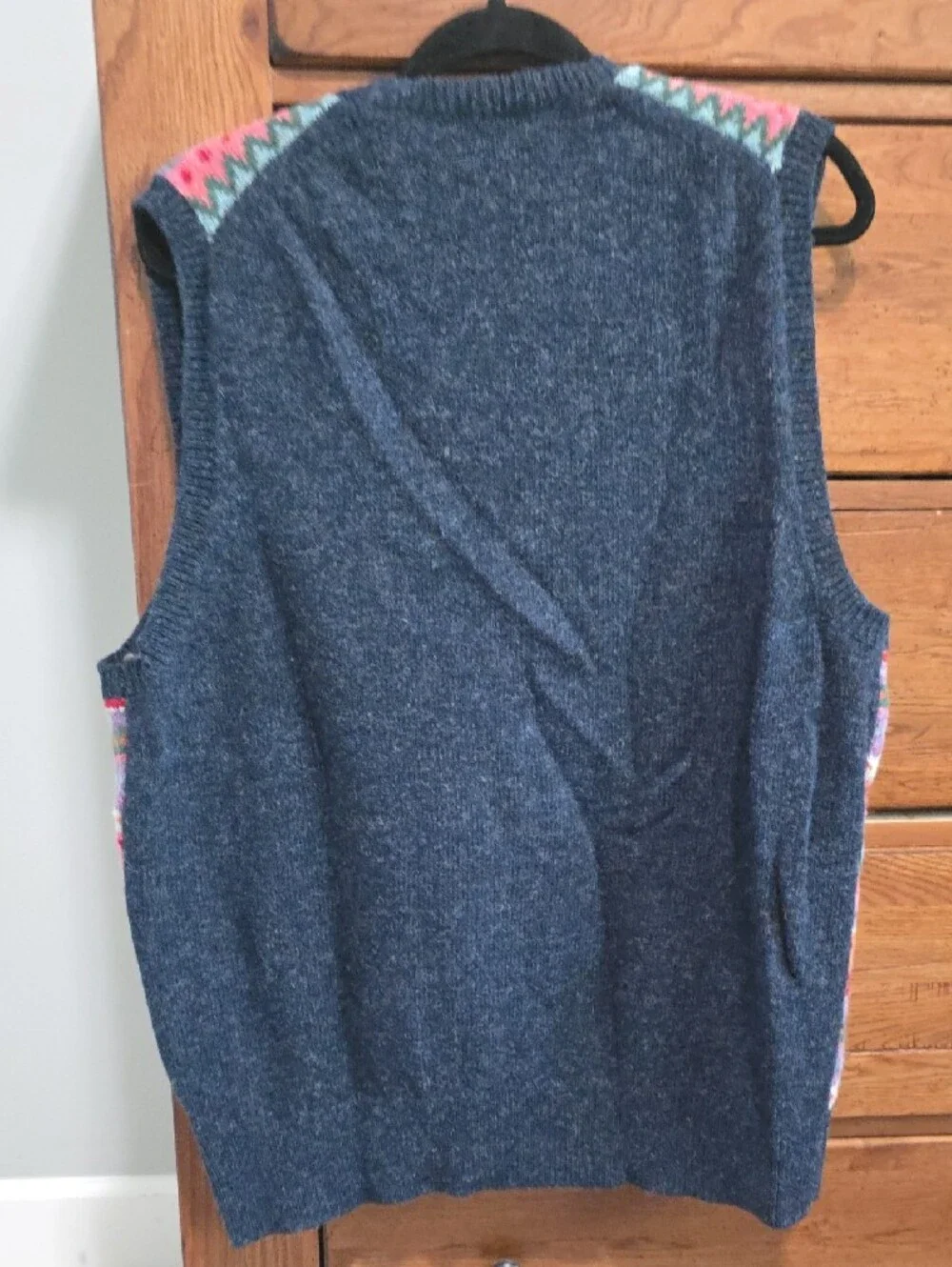 Brooks Brothers classic neck